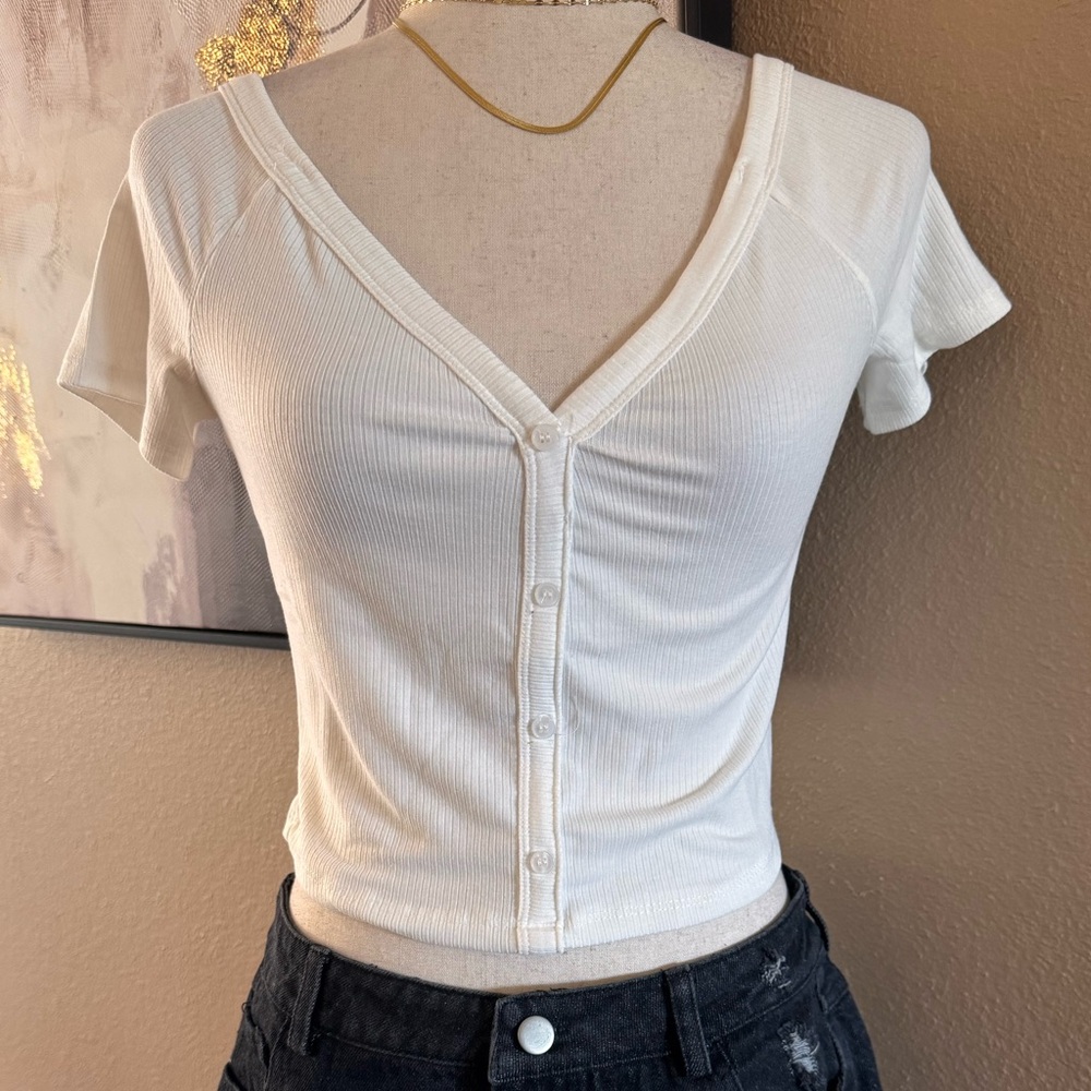 White Off-Shoulder Crop Top - Picture 6 of 8